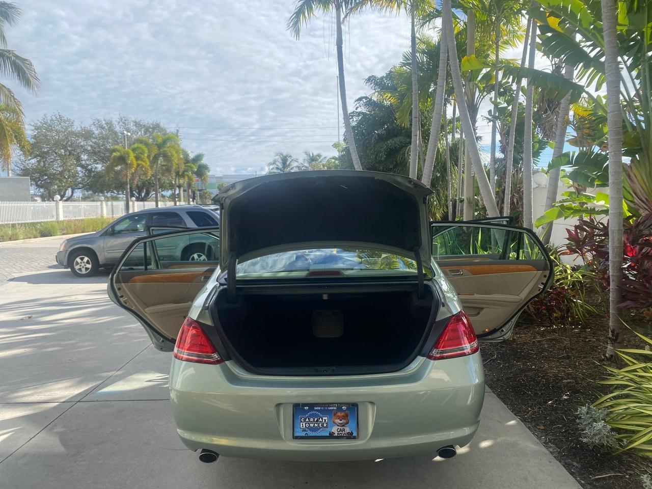 2007 Toyota Avalon Limited LOW MILES 28,392 1 OWNER Pompano Beach FL