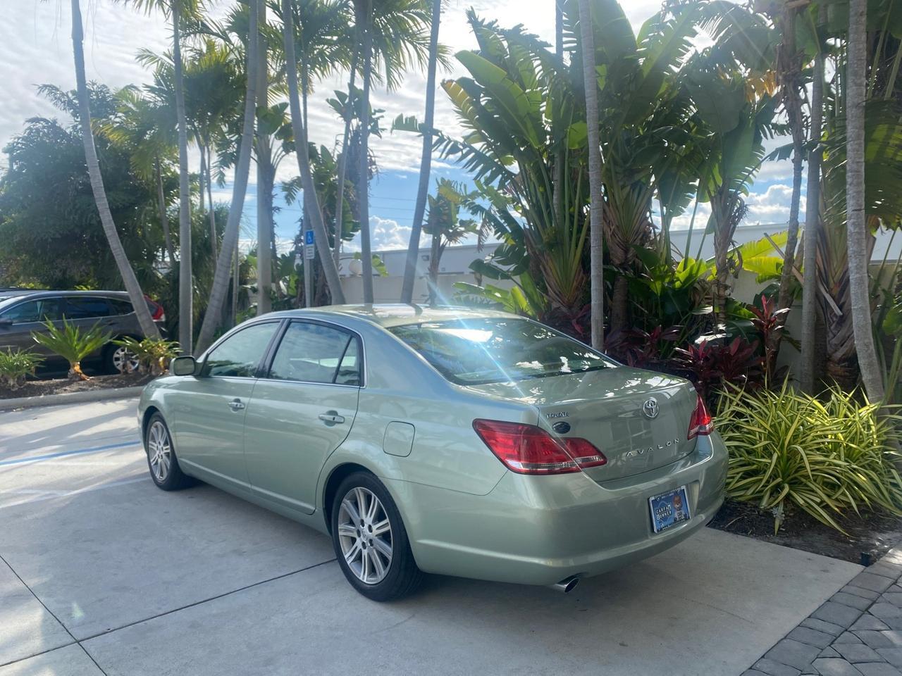 2007 Toyota Avalon Limited LOW MILES 28,392 1 OWNER Pompano Beach FL