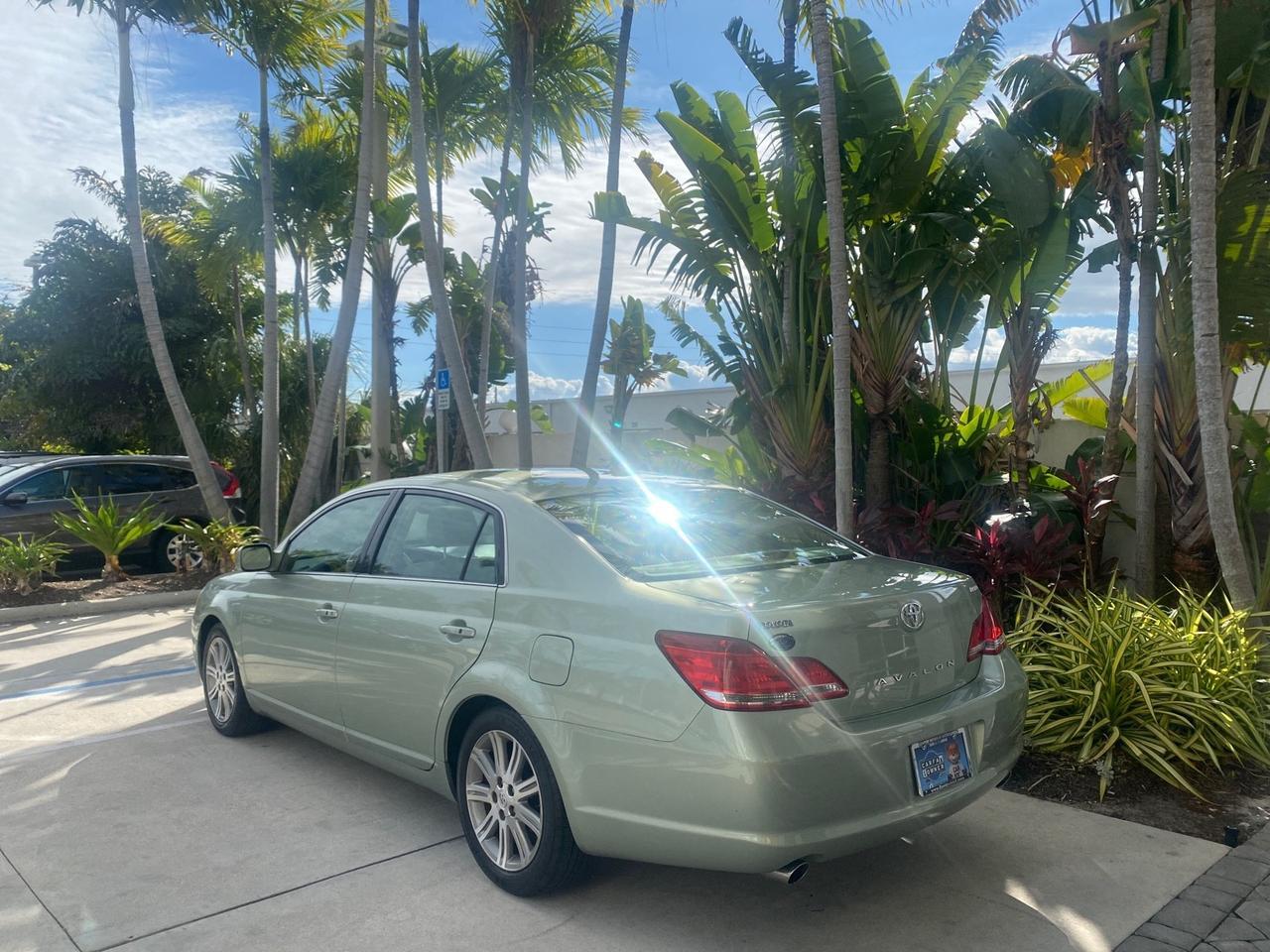 2007 Toyota Avalon Limited LOW MILES 28,392 1 OWNER Pompano Beach FL