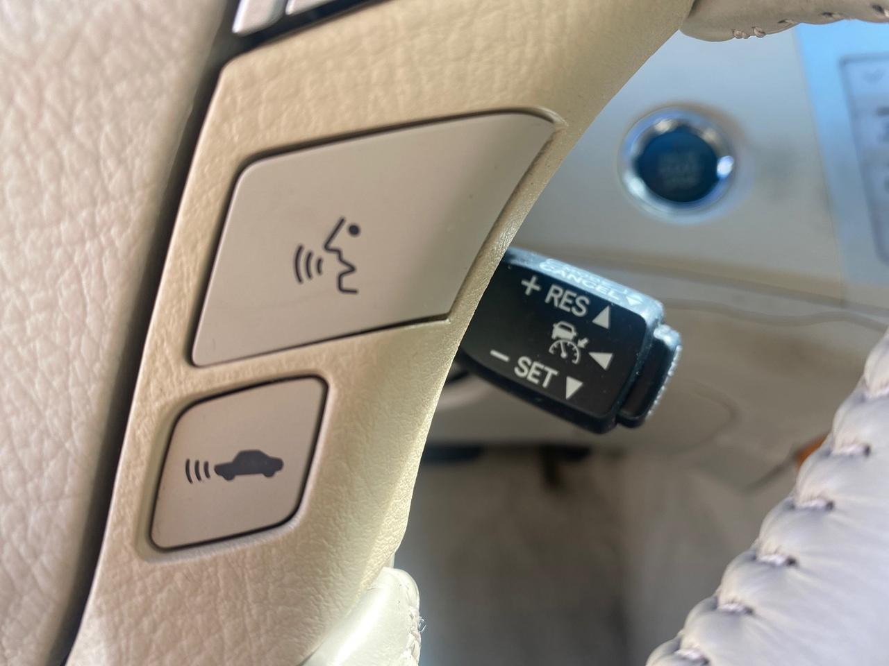 2007 Toyota Avalon Limited LOW MILES 28,392 1 OWNER Pompano Beach FL