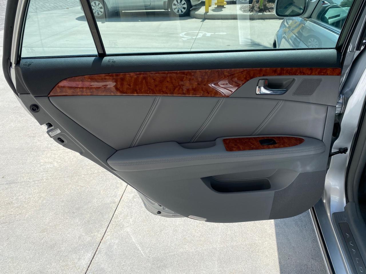 2007 Toyota Avalon SUNROOF Limited LOW MILES 48,568 Pompano Beach FL