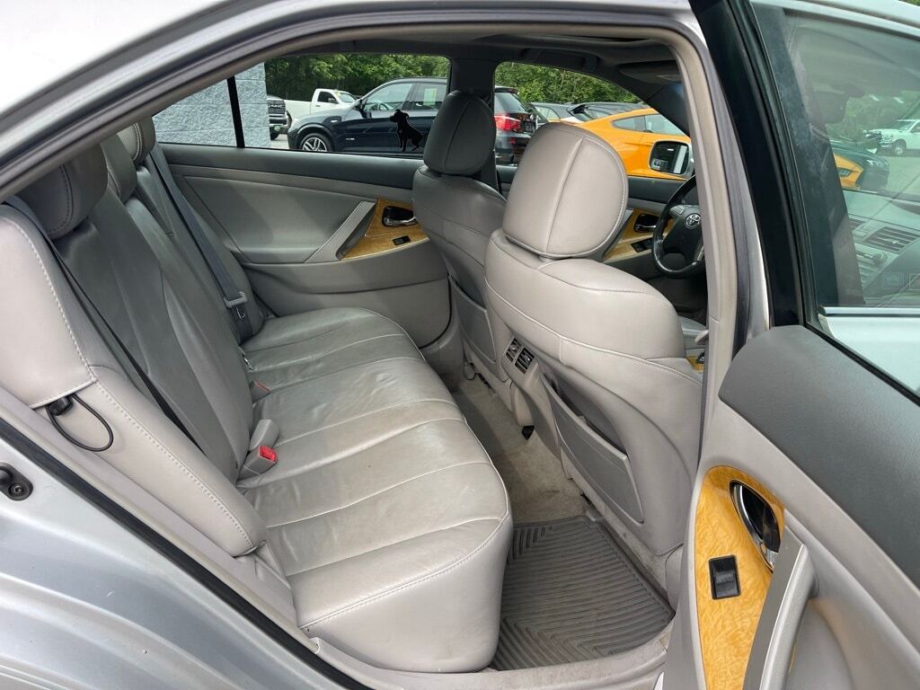 2007 Toyota Camry XLE Orange MA