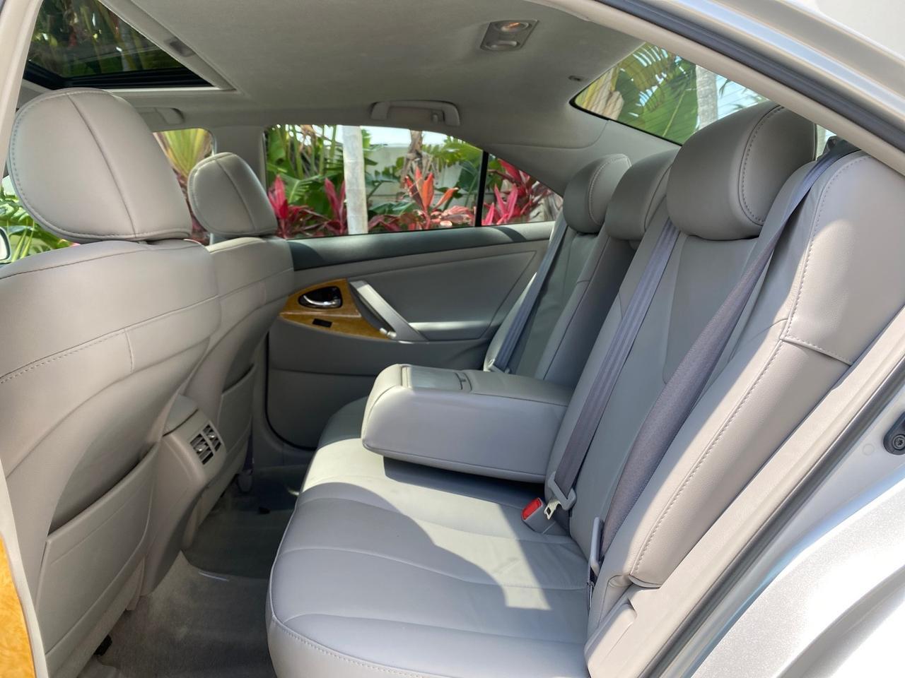 2007 Toyota Camry XLE LOW MILES 15,752 1 OWNER Pompano Beach FL