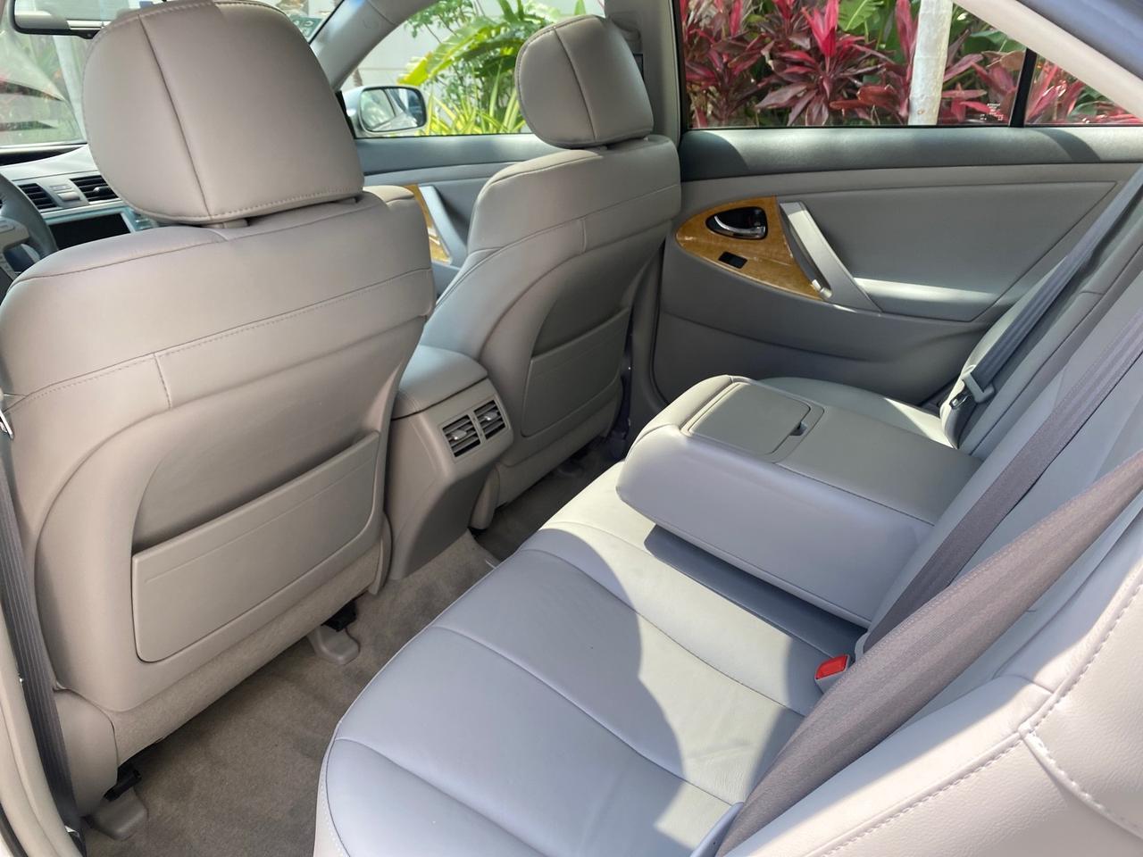 2007 Toyota Camry XLE LOW MILES 15,752 1 OWNER Pompano Beach FL