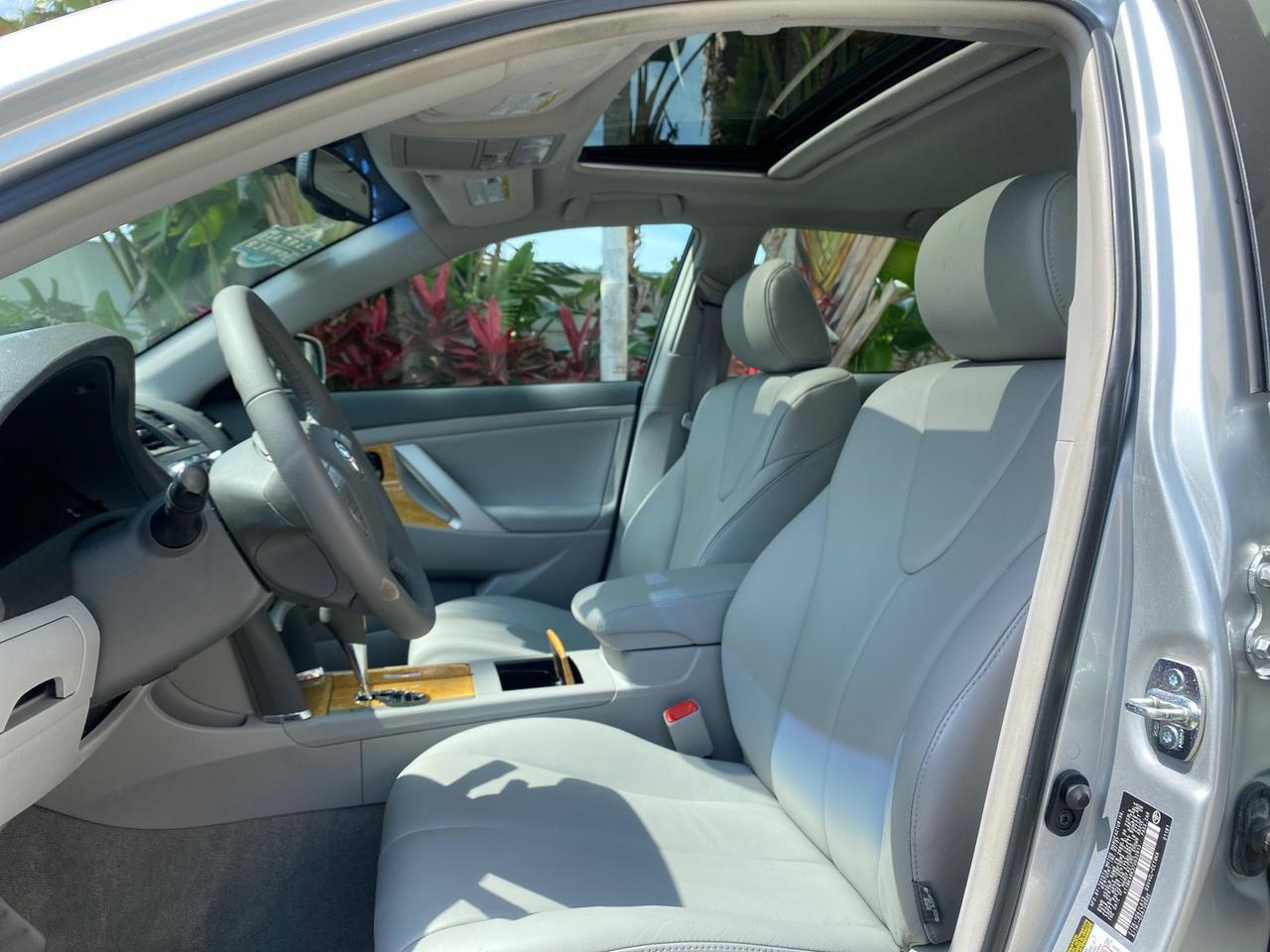 2007 Toyota Camry XLE LOW MILES 15,752 1 OWNER Pompano Beach FL