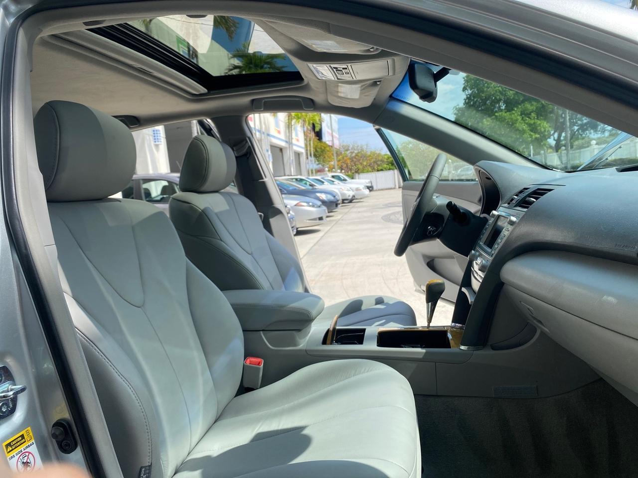 2007 Toyota Camry XLE LOW MILES 15,752 1 OWNER Pompano Beach FL