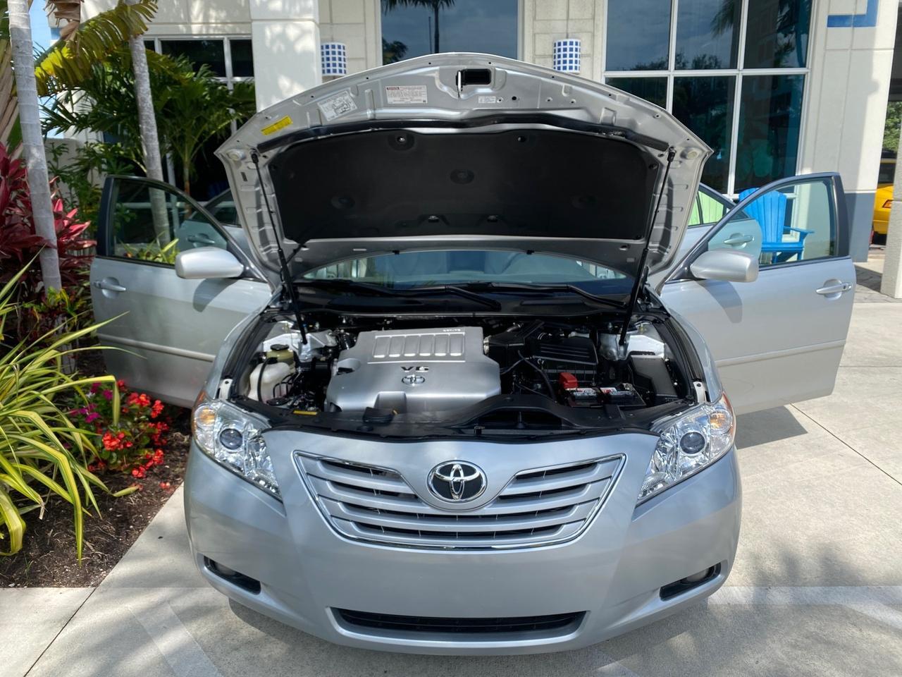2007 Toyota Camry XLE LOW MILES 15,752 1 OWNER Pompano Beach FL