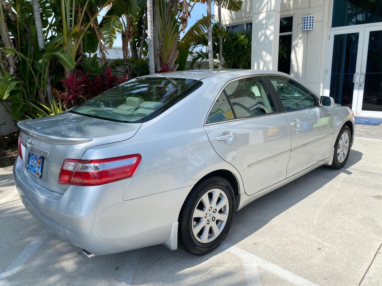 2007 Toyota Camry XLE LOW MILES 15,752 1 OWNER Pompano Beach FL