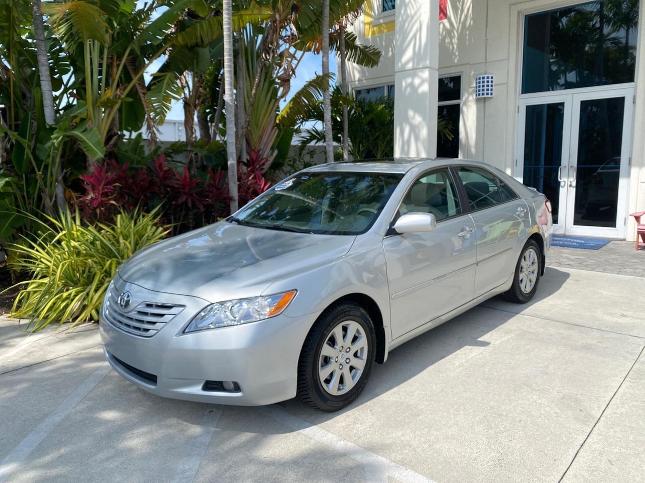 2007 Toyota Camry XLE LOW MILES 15,752 1 OWNER Pompano Beach FL