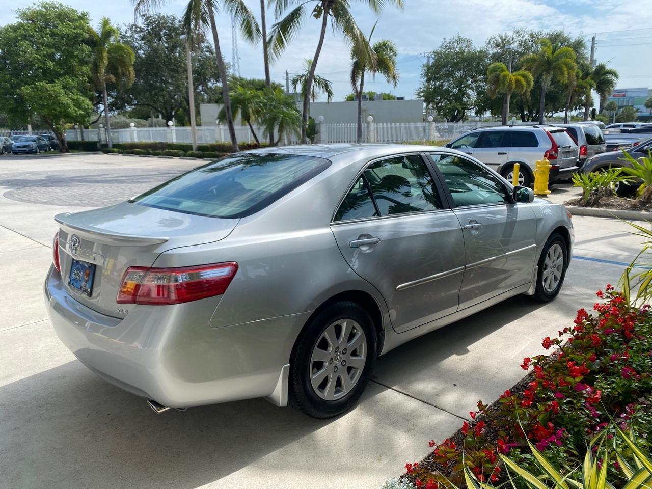 2007 Toyota Camry XLE LOW MILES 15,752 1 OWNER Pompano Beach FL