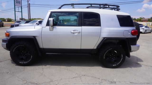 2007 Toyota FJ Cruiser Base Laredo TX