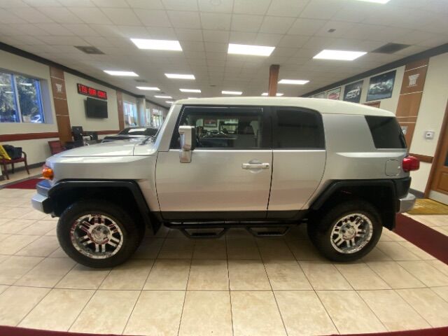 2007 Toyota FJ Cruiser Base photo 2