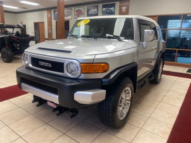 2007 Toyota FJ Cruiser w/Rear Doors
