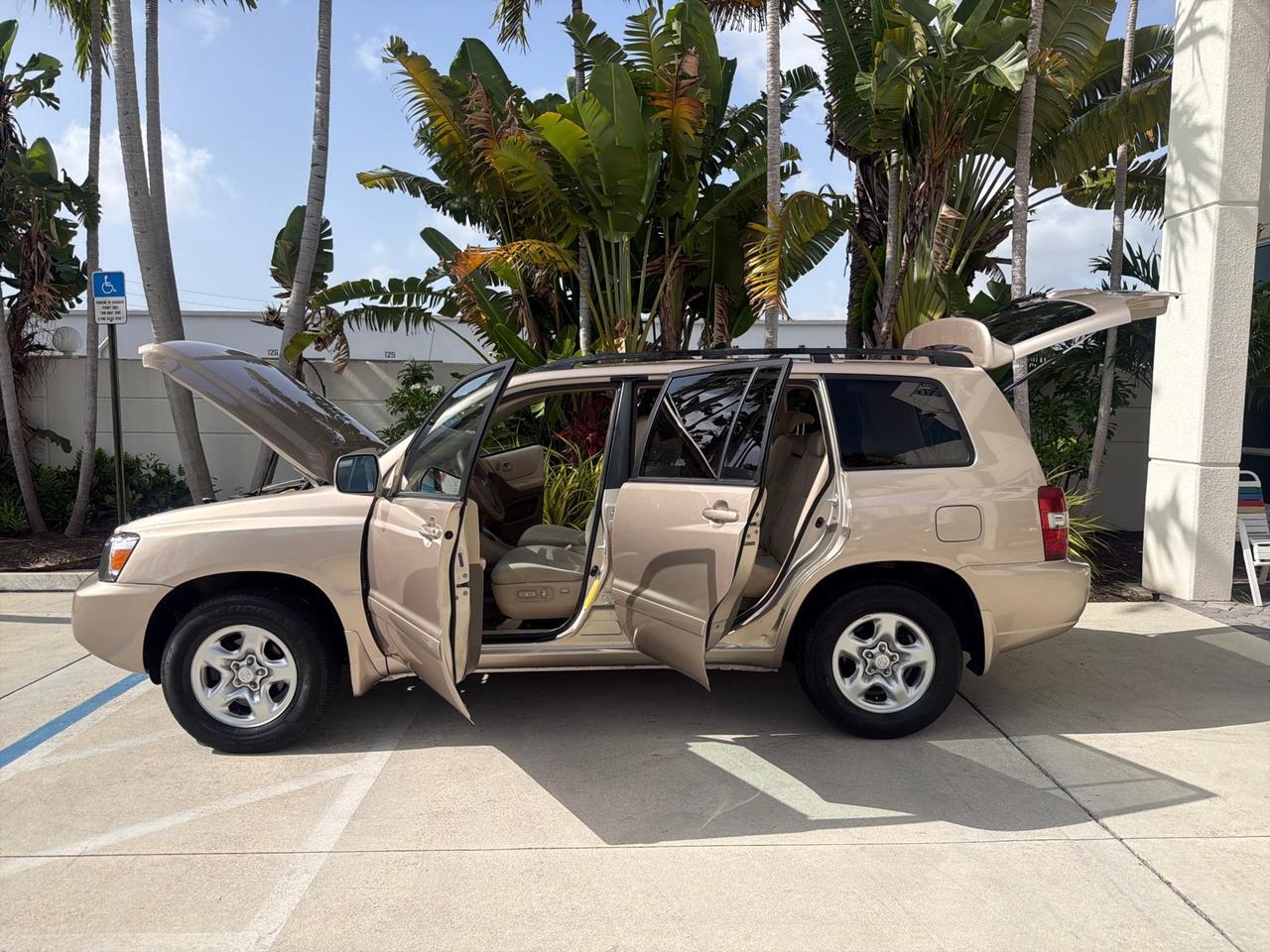 2007 Toyota Highlander LOW MILES 58,814 1 OWNER Pompano Beach FL