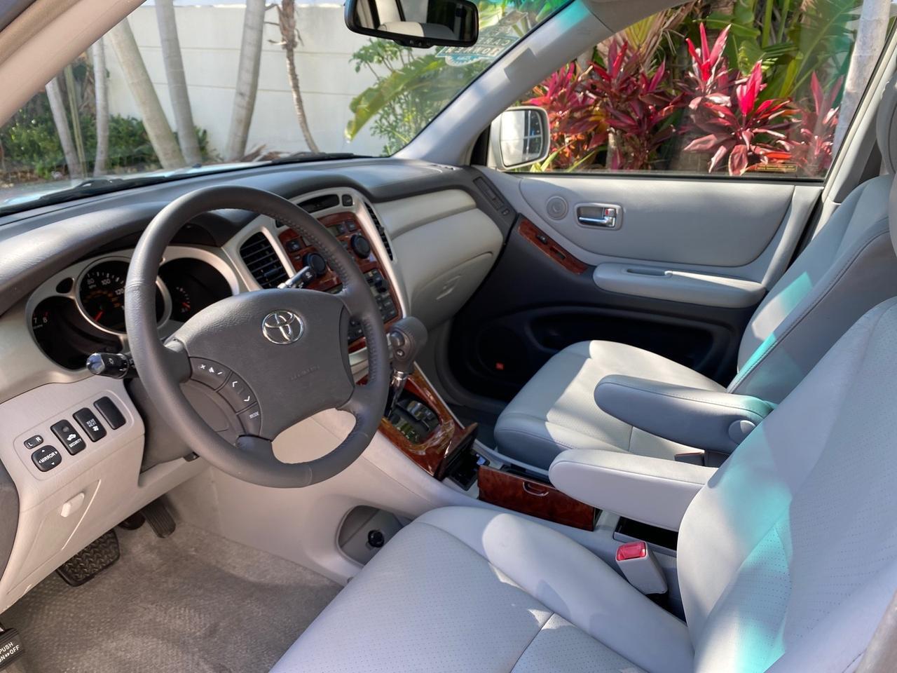 2007 Toyota Highlander Limited 4WD LOW MILES 47,399 1 OWNER Pompano Beach FL