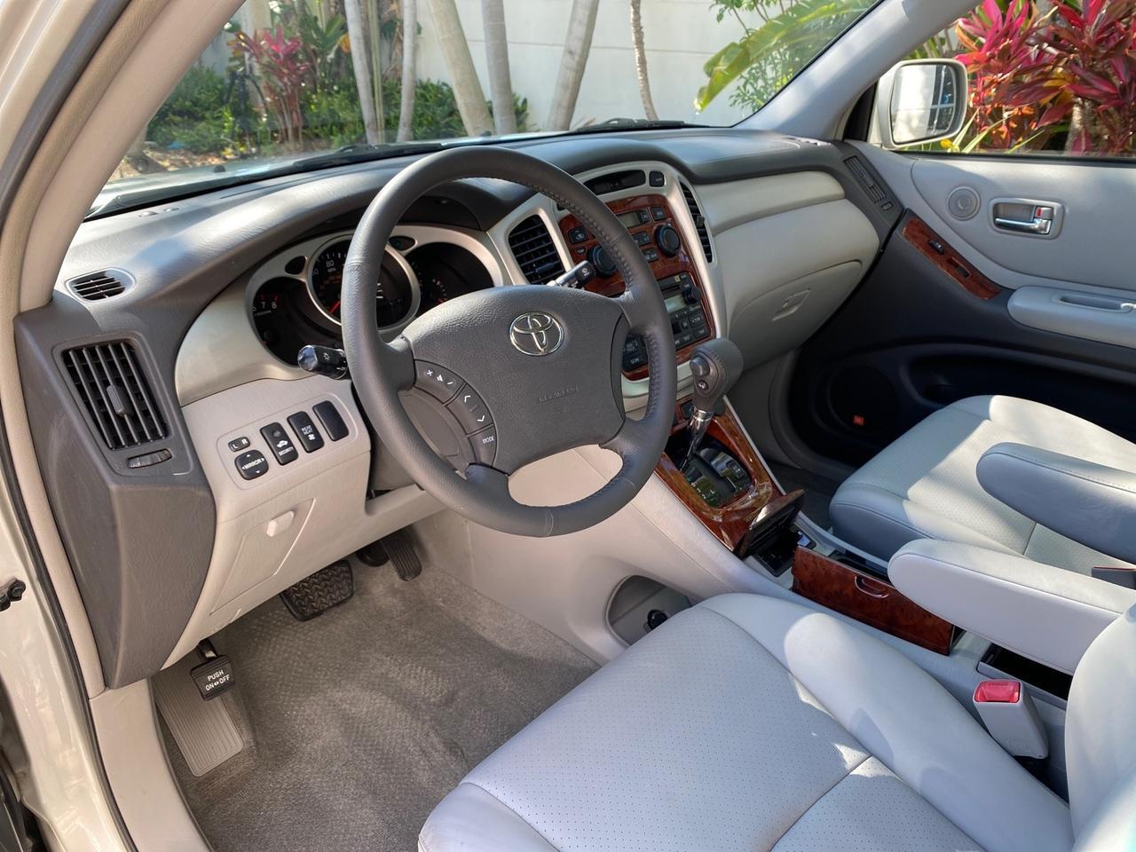 2007 Toyota Highlander Limited 4WD LOW MILES 47,399 1 OWNER Pompano Beach FL