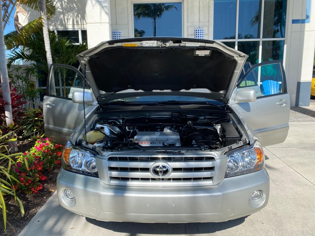 2007 Toyota Highlander Limited 4WD LOW MILES 47,399 1 OWNER Pompano Beach FL