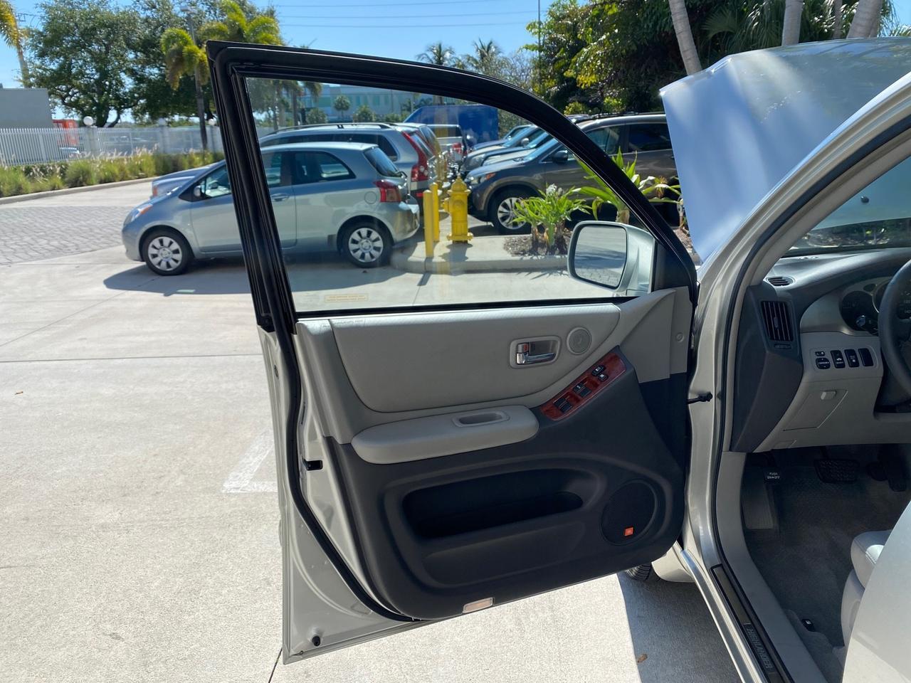 2007 Toyota Highlander Limited 4WD LOW MILES 47,399 1 OWNER Pompano Beach FL