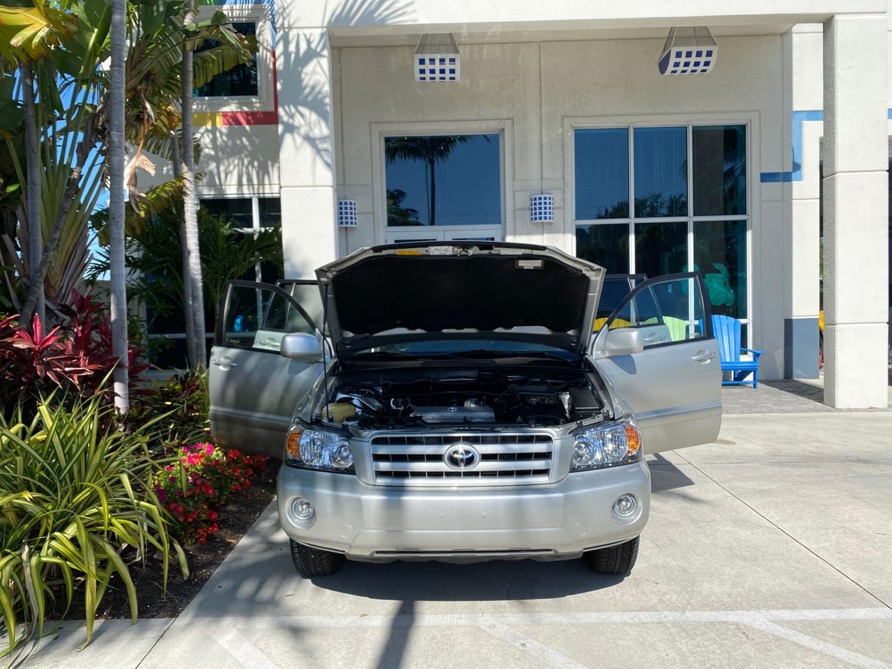 2007 Toyota Highlander Limited 4WD LOW MILES 47,399 1 OWNER Pompano Beach FL