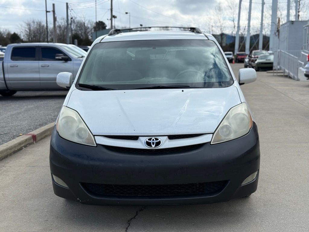 2007 Toyota Sienna XLE