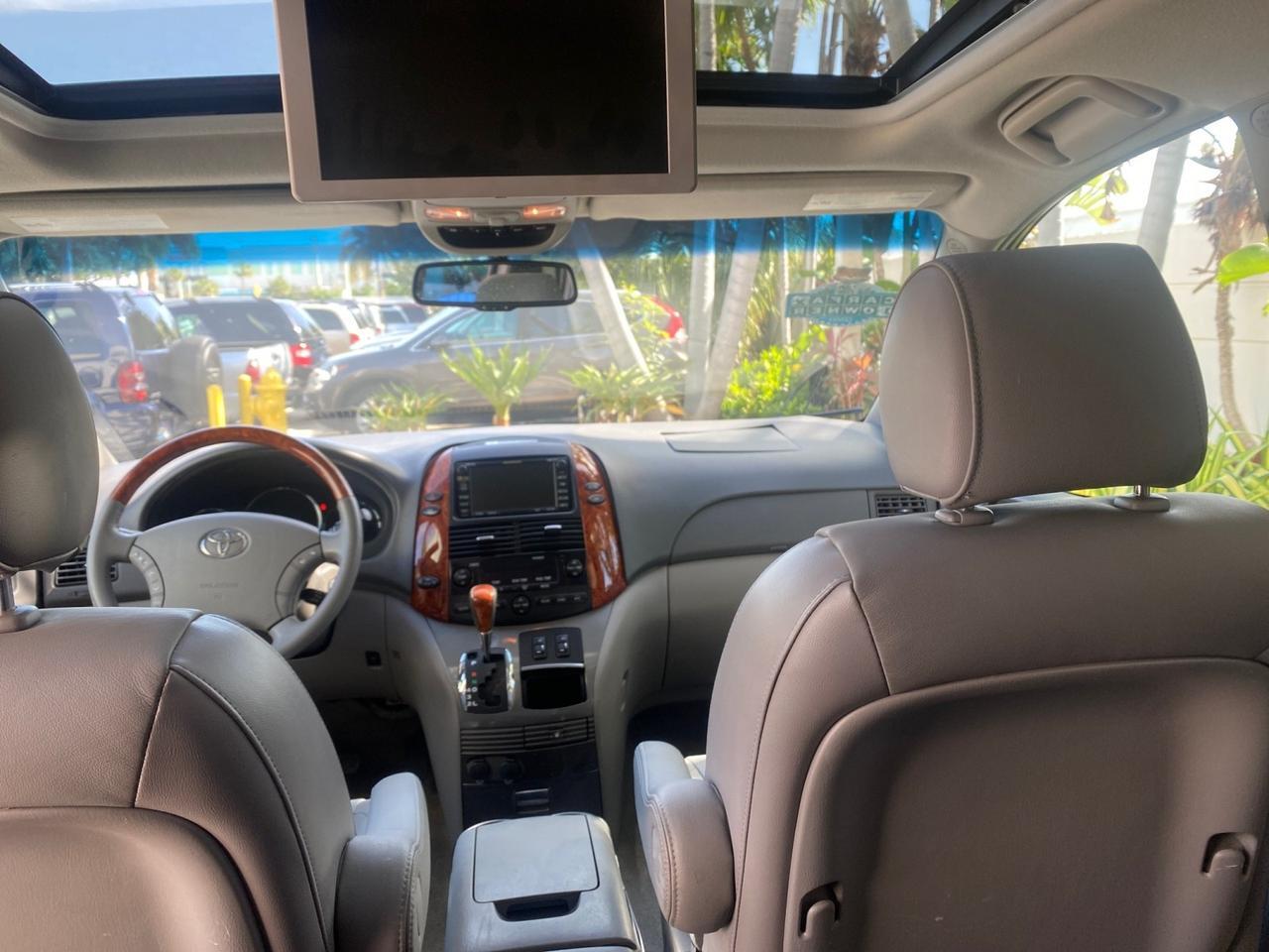 2007 Toyota Sienna XLE LTD 1 OWNER Pompano Beach FL