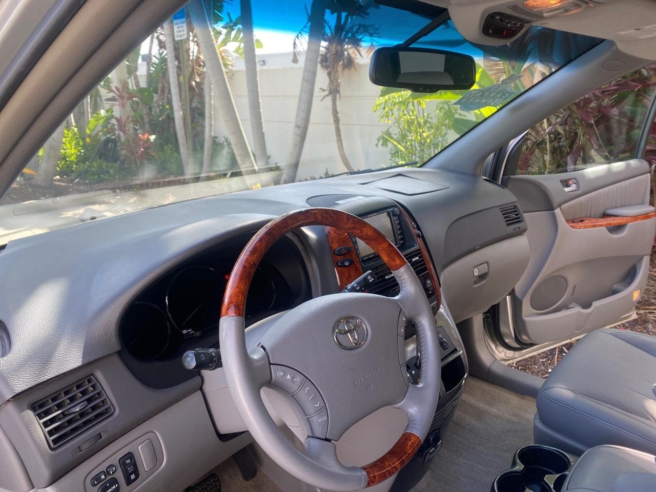 2007 Toyota Sienna XLE LTD 1 OWNER Pompano Beach FL