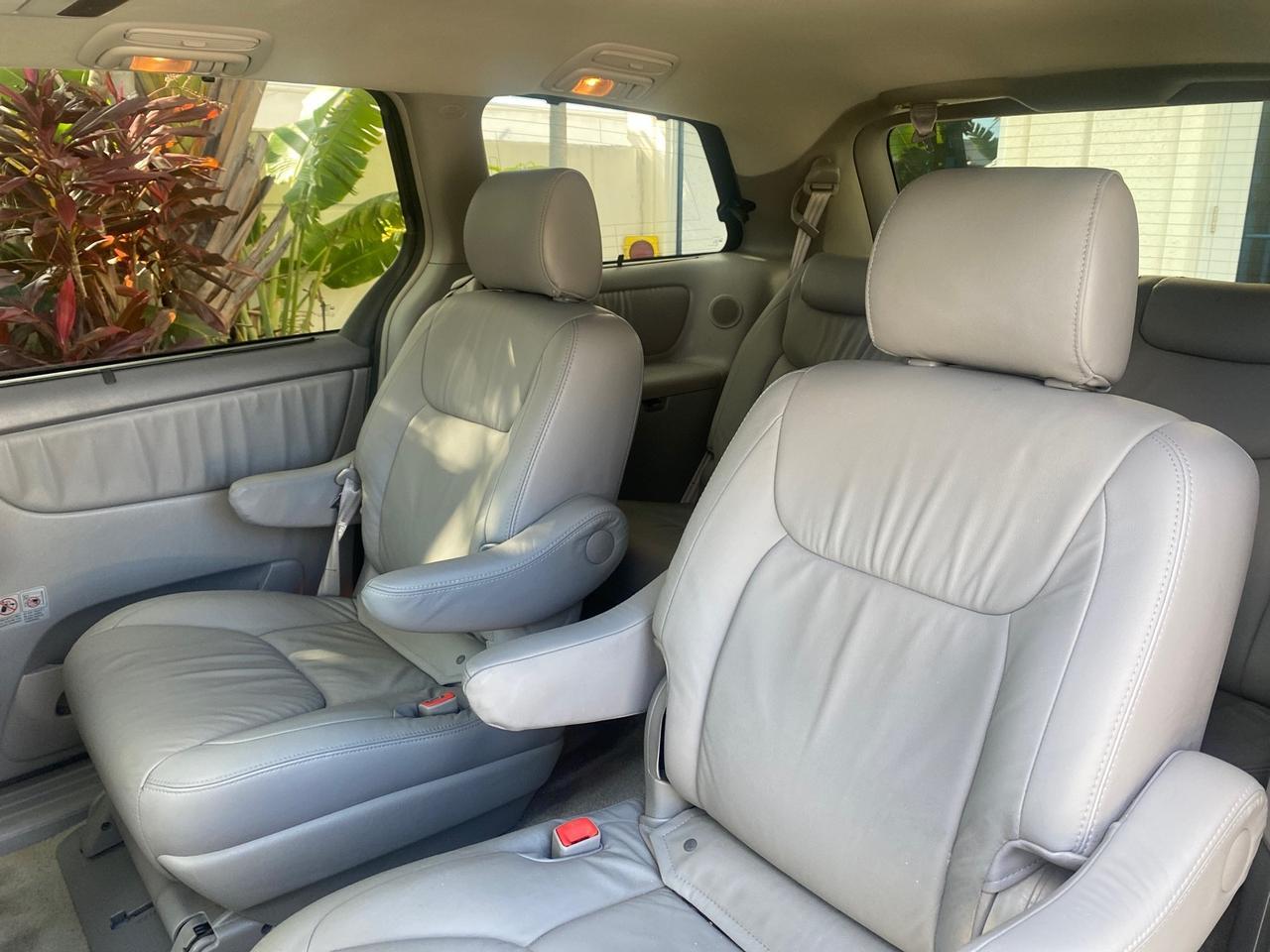 2007 Toyota Sienna XLE LTD 1 OWNER Pompano Beach FL