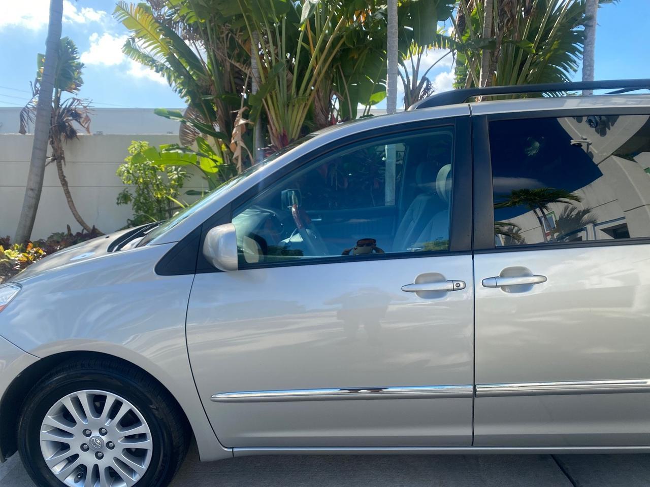 2007 Toyota Sienna XLE LTD 1 OWNER Pompano Beach FL