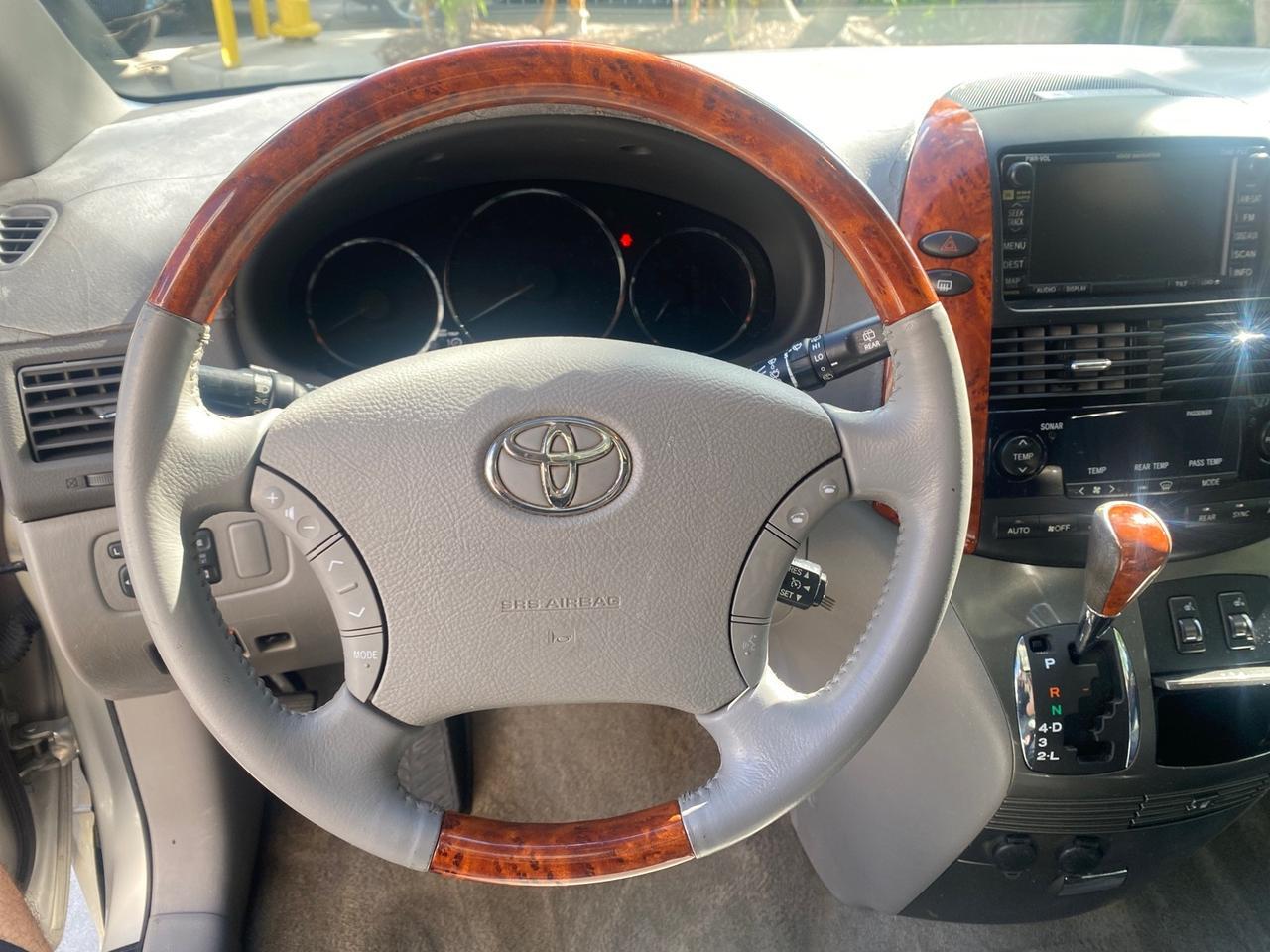 2007 Toyota Sienna XLE LTD 1 OWNER Pompano Beach FL