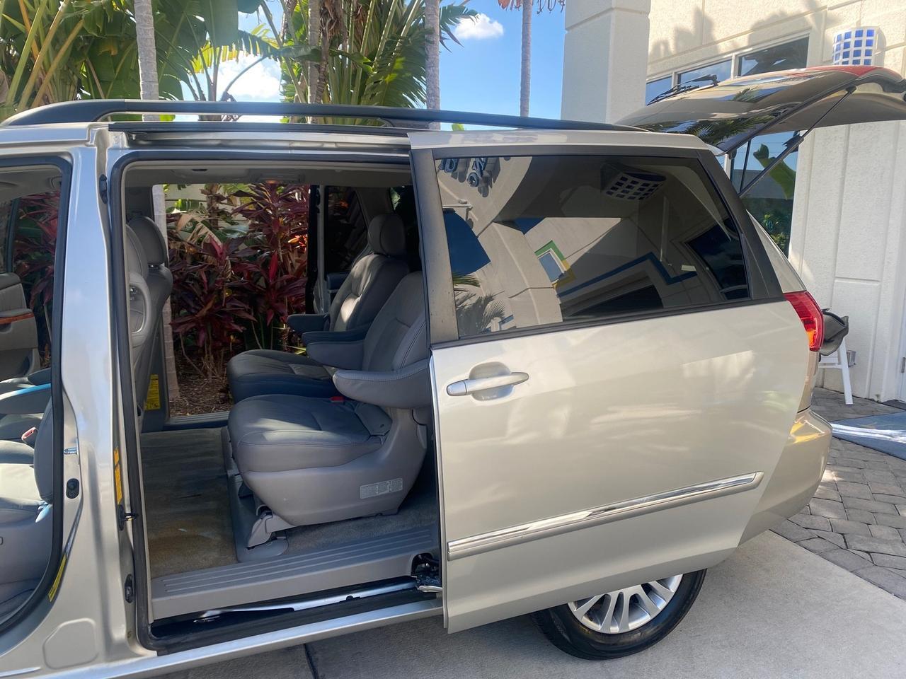 2007 Toyota Sienna XLE LTD 1 OWNER Pompano Beach FL