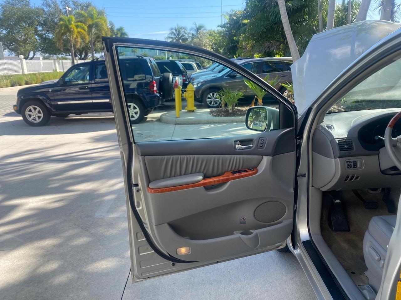2007 Toyota Sienna XLE LTD 1 OWNER Pompano Beach FL
