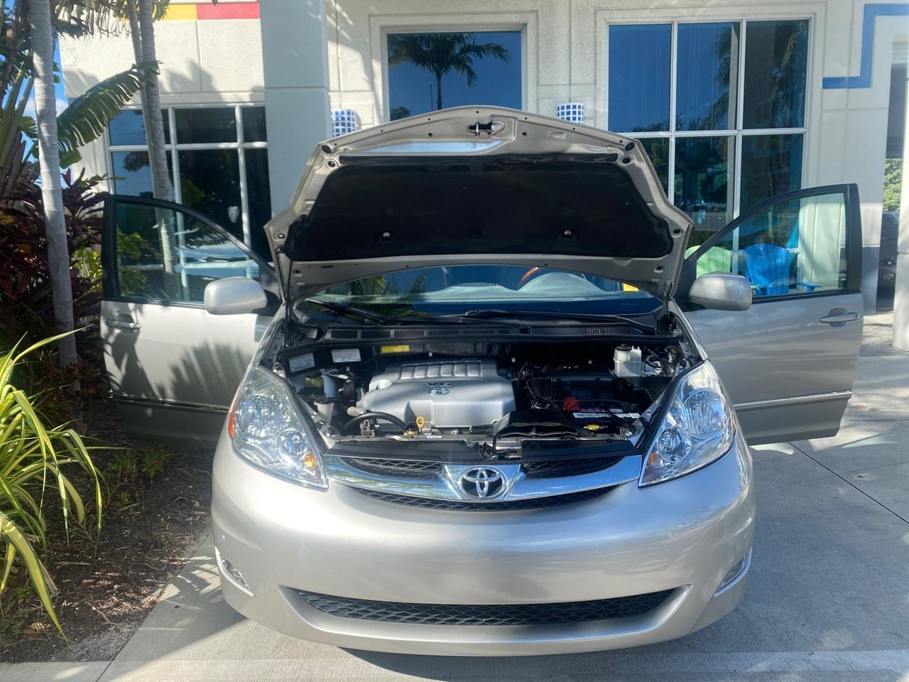 2007 Toyota Sienna XLE LTD 1 OWNER Pompano Beach FL
