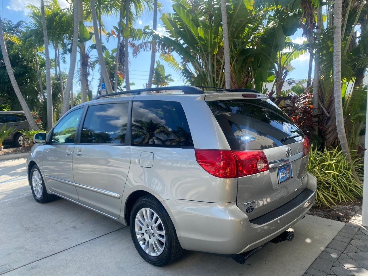 2007 Toyota Sienna XLE LTD 1 OWNER Pompano Beach FL