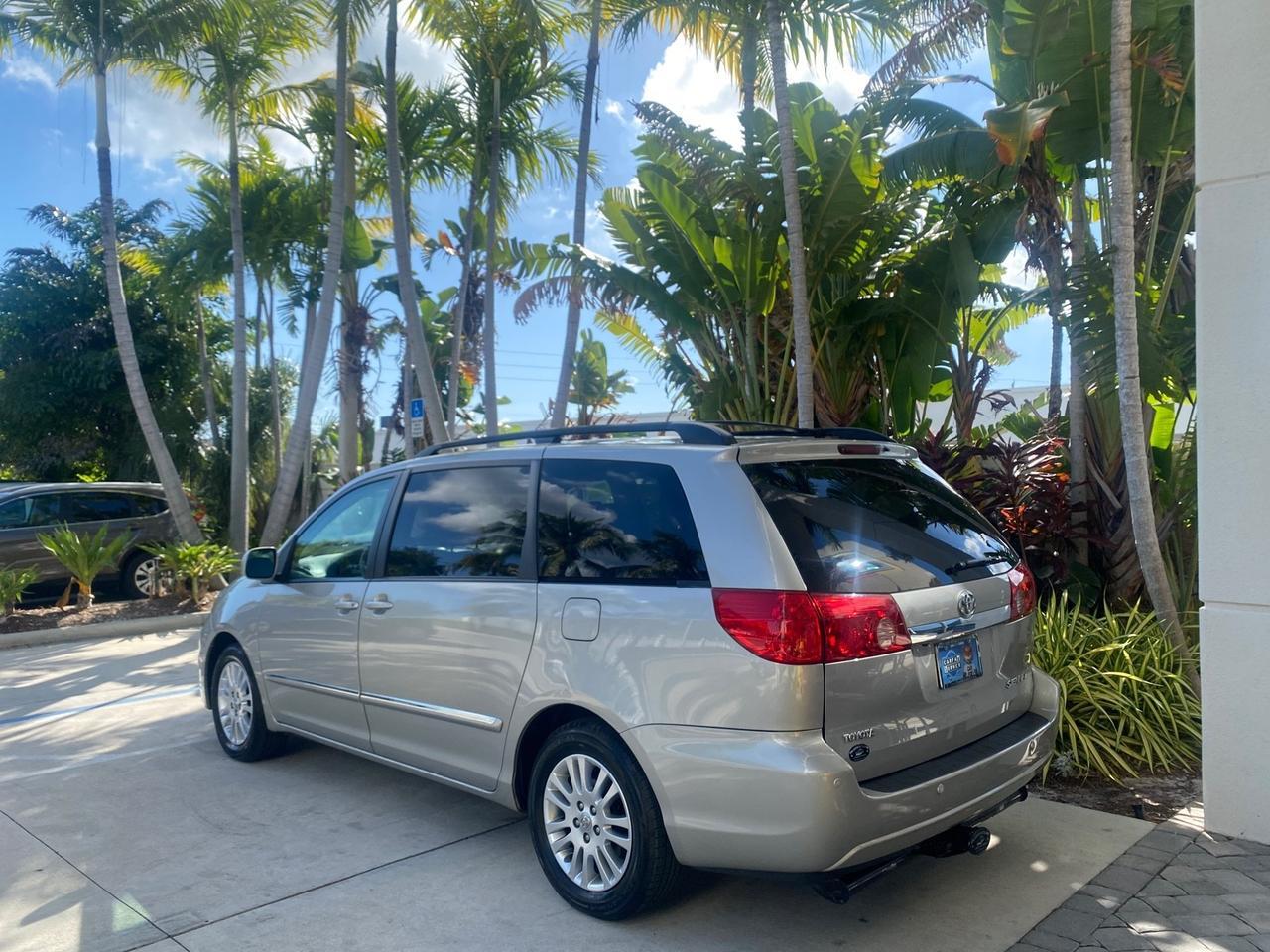 2007 Toyota Sienna XLE LTD 1 OWNER Pompano Beach FL
