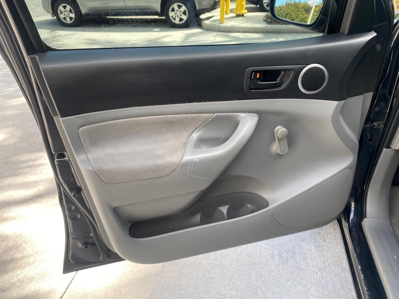 2007 Toyota Tacoma 4 DR CAMPER TOP LOW MILES 52,954 Pompano Beach FL