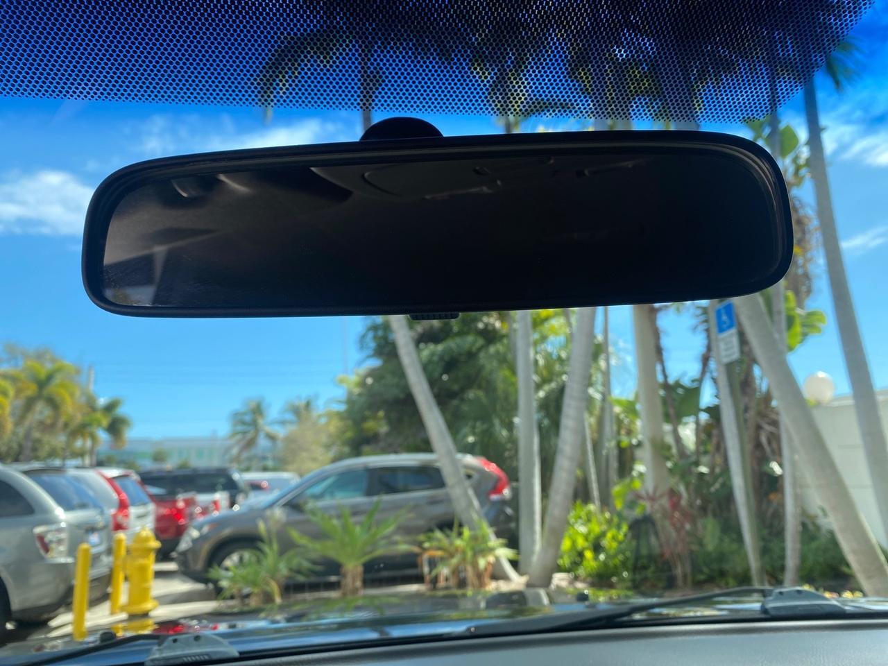 2007 Toyota Tacoma 4 DR CAMPER TOP LOW MILES 52,954 Pompano Beach FL