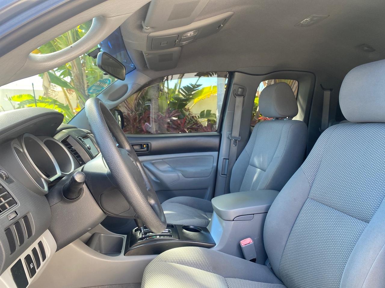 2007 Toyota Tacoma 4 DR CAMPER TOP LOW MILES 52,954 Pompano Beach FL