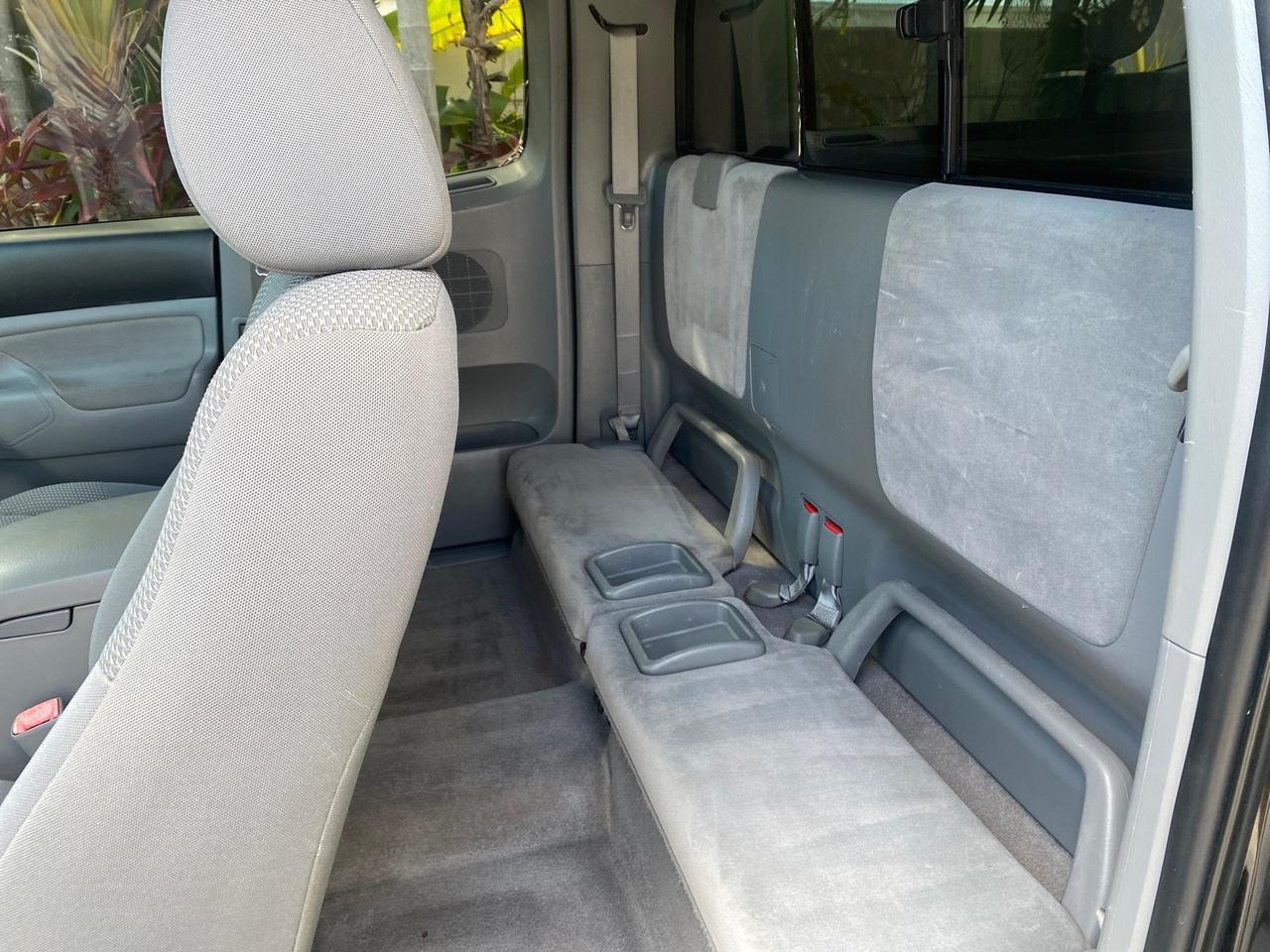 2007 Toyota Tacoma 4 DR CAMPER TOP LOW MILES 52,954 Pompano Beach FL