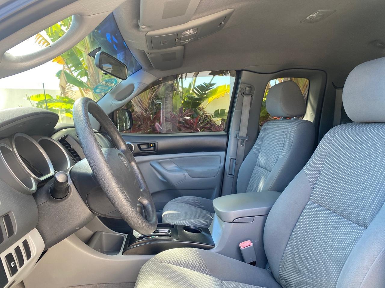 2007 Toyota Tacoma 4 DR CAMPER TOP LOW MILES 52,954 Pompano Beach FL