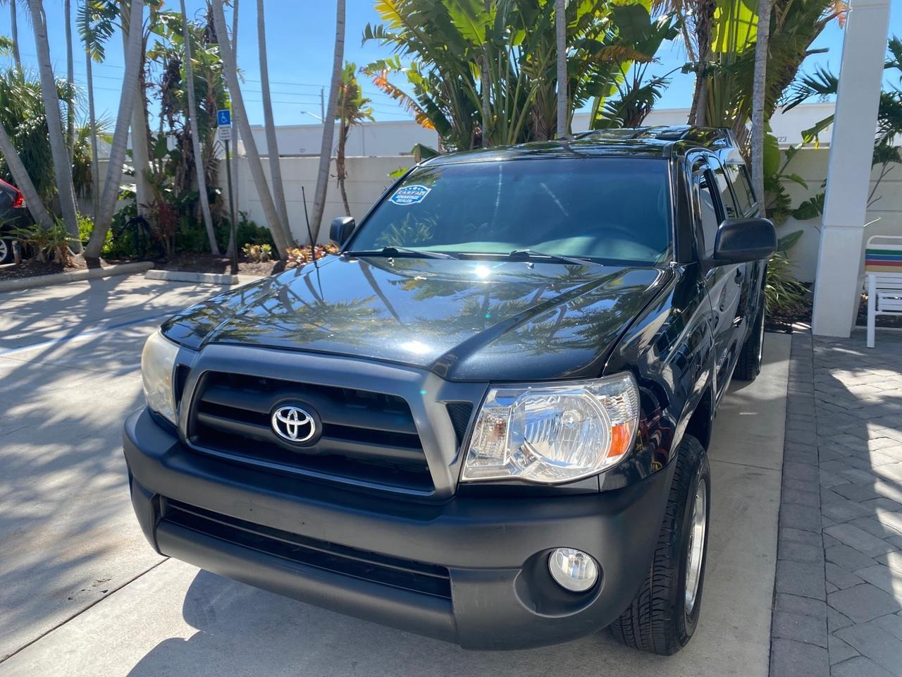 2007 Toyota Tacoma 4 DR CAMPER TOP LOW MILES 52,954 Pompano Beach FL