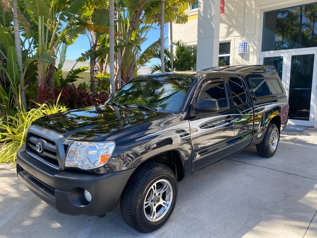 2007 Toyota Tacoma 4 DR CAMPER TOP LOW MILES 52,954 Pompano Beach FL