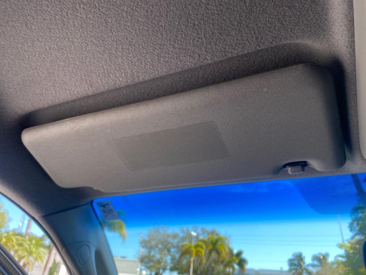 2007 Toyota Tacoma 4 DR CAMPER TOP LOW MILES 52,954 Pompano Beach FL