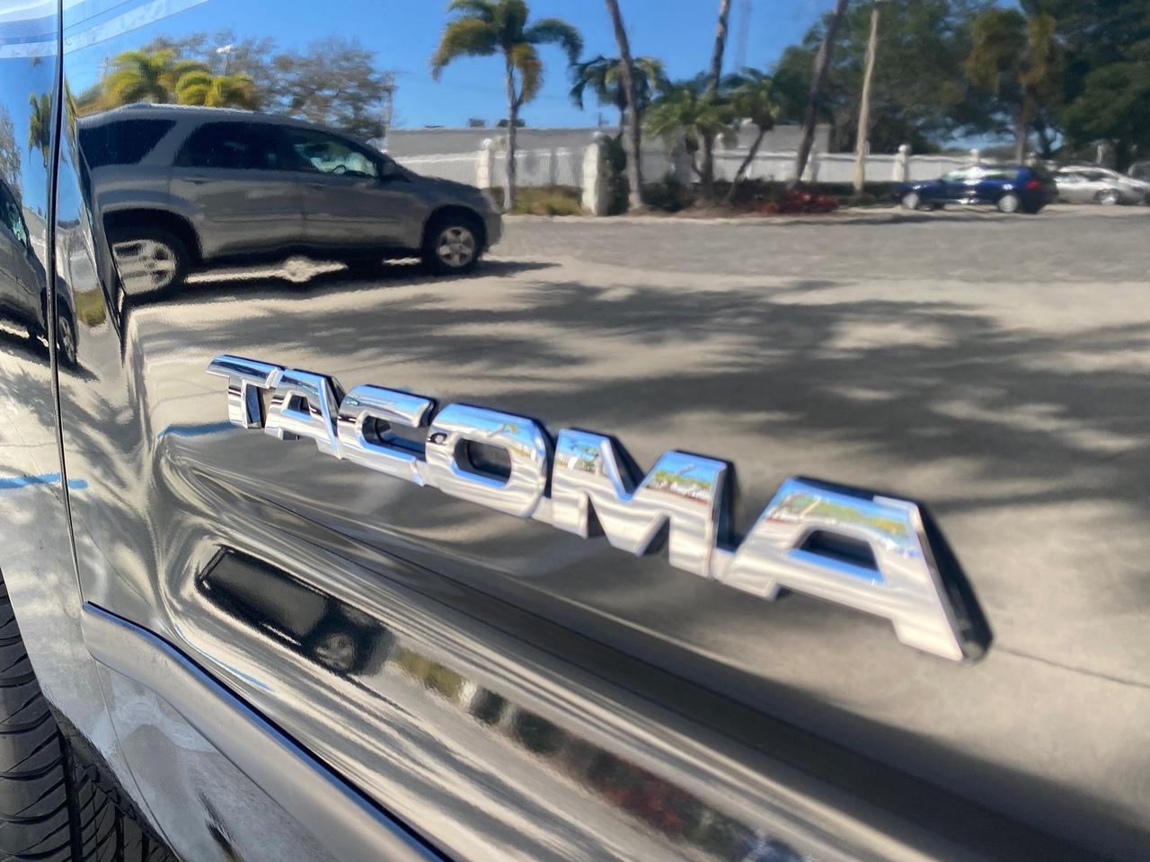 2007 Toyota Tacoma 4 DR CAMPER TOP LOW MILES 52,954 Pompano Beach FL