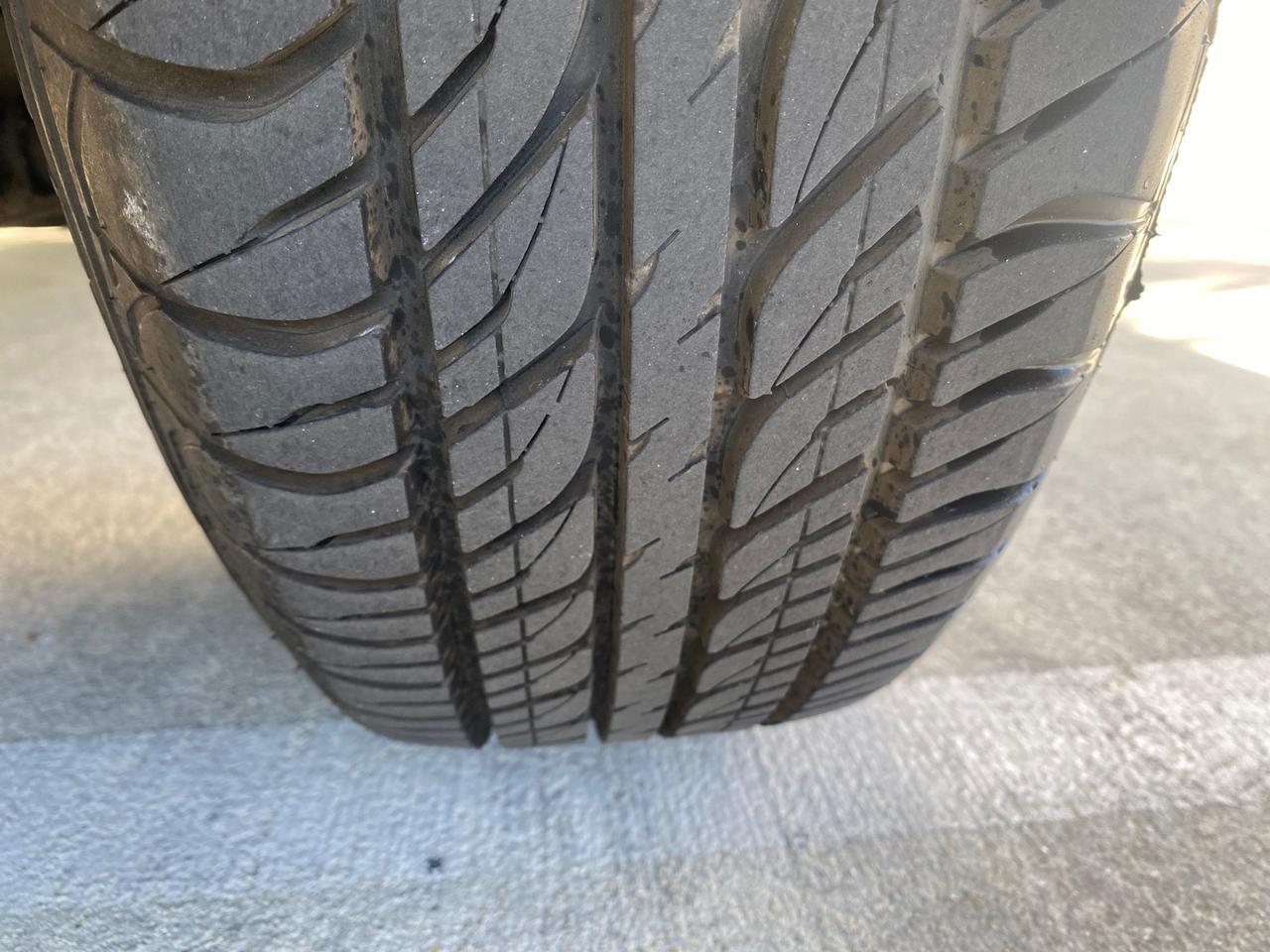 2007 Toyota Tacoma 4 DR CAMPER TOP LOW MILES 52,954 Pompano Beach FL