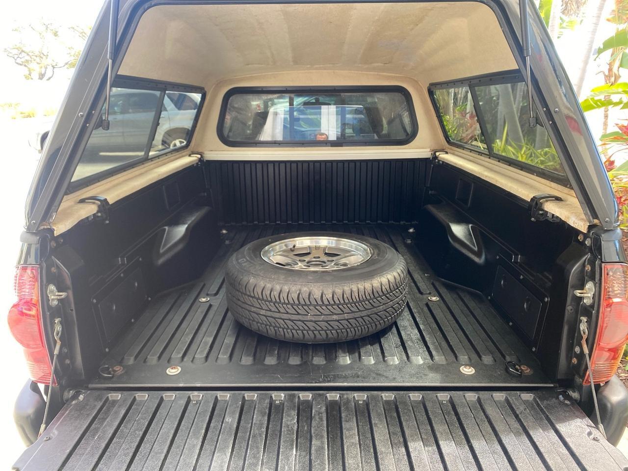 2007 Toyota Tacoma 4 DR CAMPER TOP LOW MILES 52,954 Pompano Beach FL