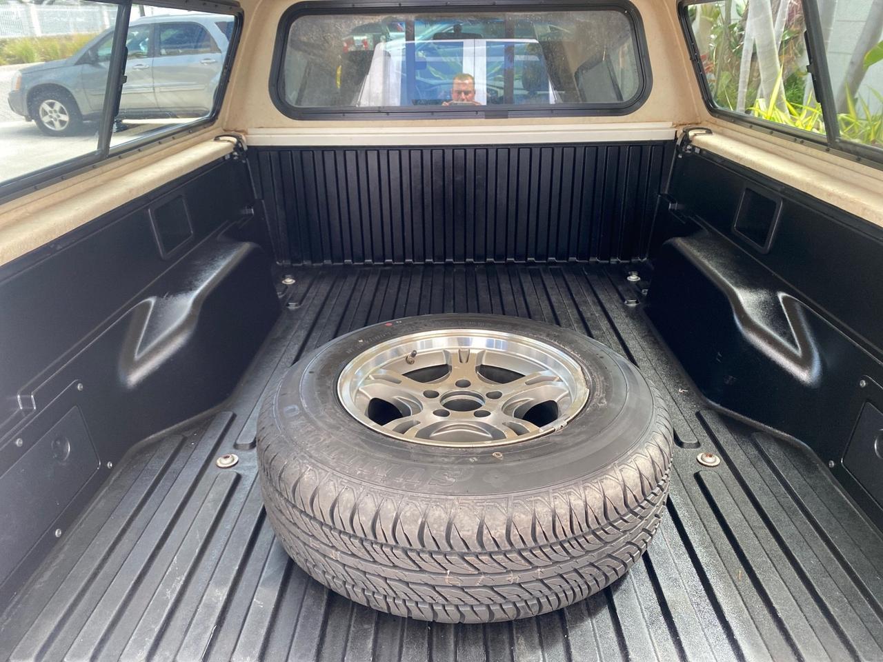 2007 Toyota Tacoma 4 DR CAMPER TOP LOW MILES 52,954 Pompano Beach FL