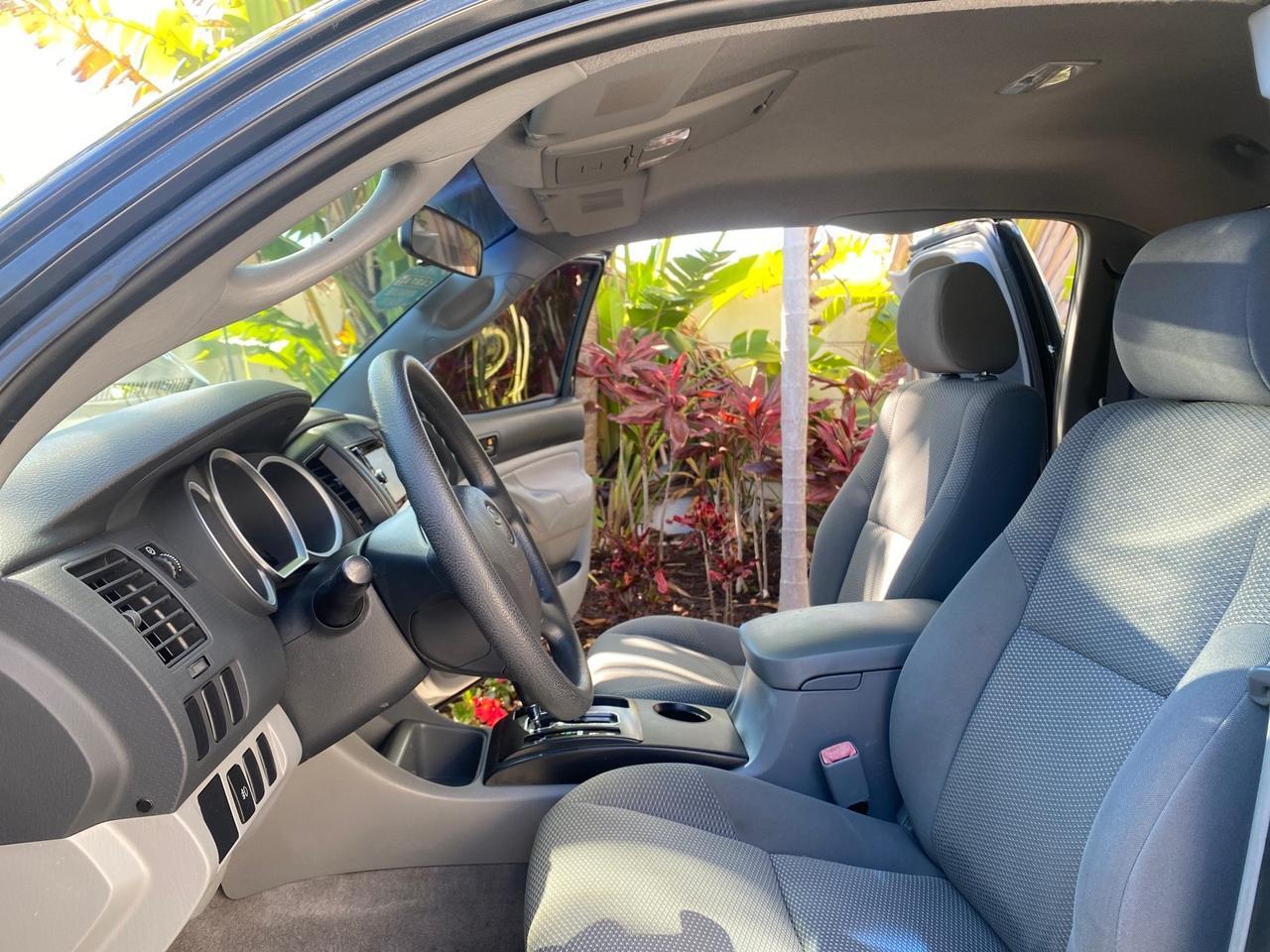 2007 Toyota Tacoma 4 DR CAMPER TOP LOW MILES 52,954 Pompano Beach FL