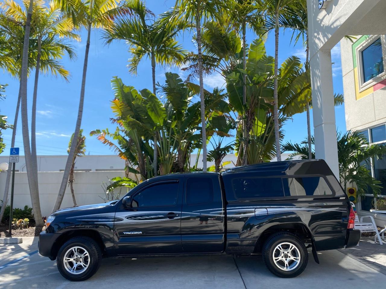 2007 Toyota Tacoma 4 DR CAMPER TOP LOW MILES 52,954 Pompano Beach FL