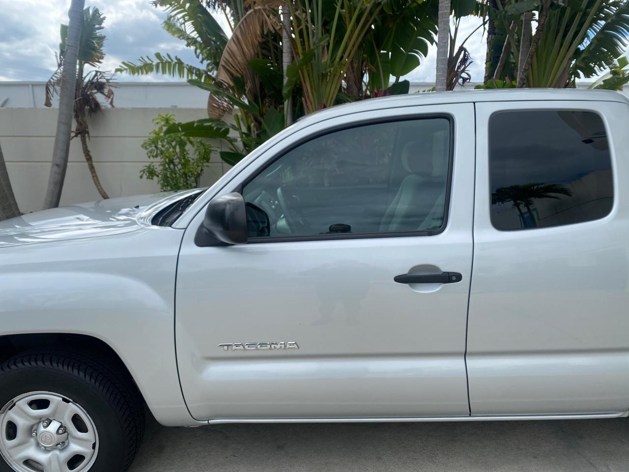 2007 Toyota Tacoma LOW MILES 28,699 1 OWNER 4 DR Pompano Beach FL
