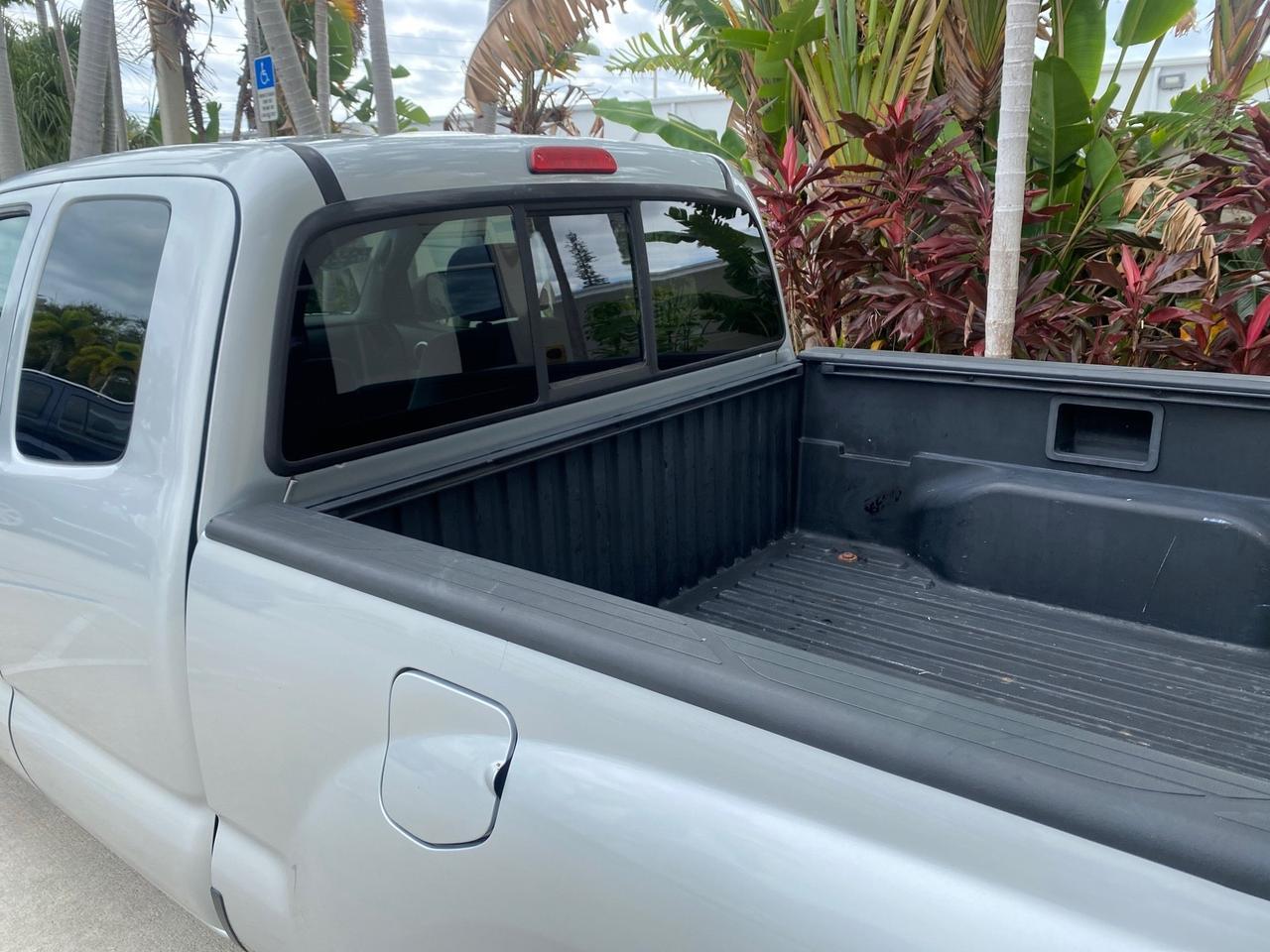 2007 Toyota Tacoma LOW MILES 28,699 1 OWNER 4 DR Pompano Beach FL